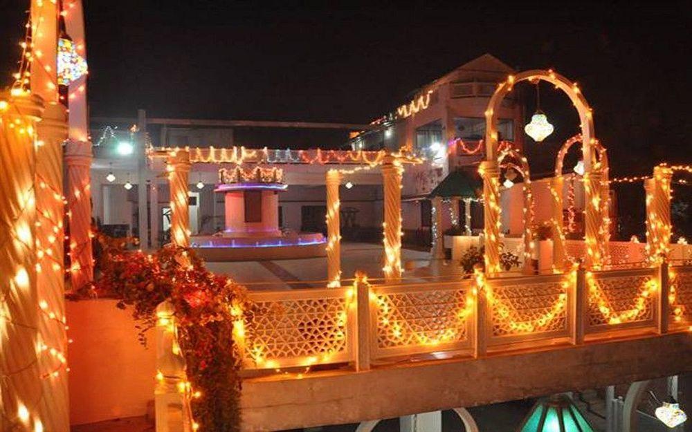 Hotel Dawat Palace Agra  Eksteriør billede